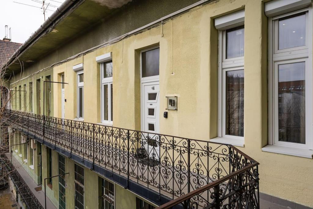 Peppy Home Of Harmony Budapesta Exterior foto